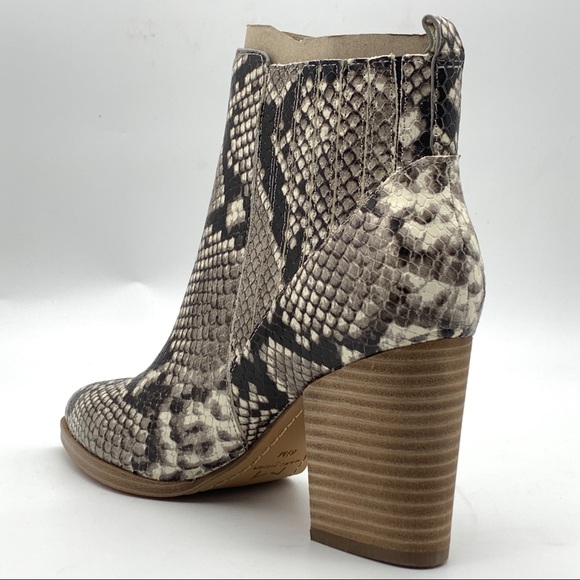 Marc Fisher LTD Alva Pointy Toe Snake Printe Women's Bootie - Picture 6 of 15